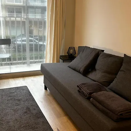 Paisible, Proche Du Centre Et De La Plage! Apartment *